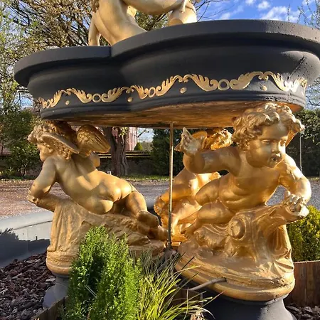 Domaine Des Anges 住宿加早餐酒店 Avesnes-sur-Helpe